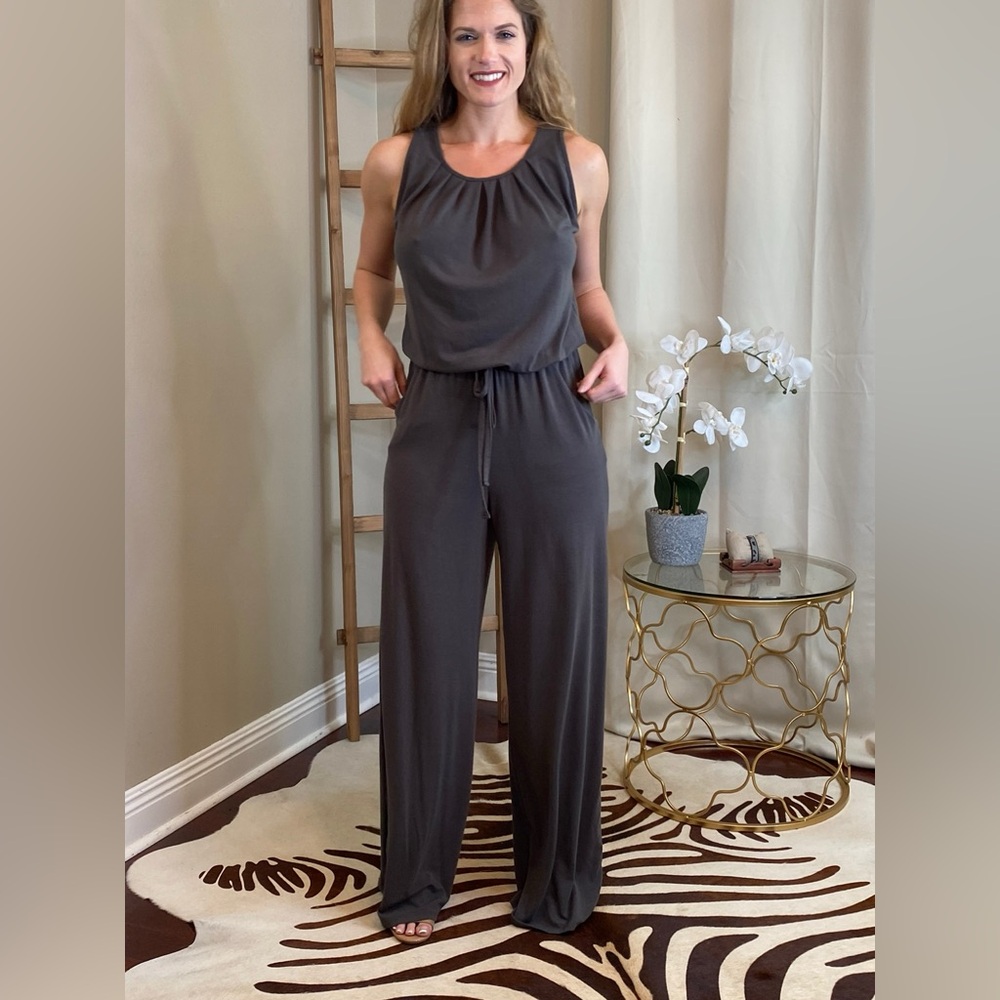 🦓🦓🦓Jumpsuit with elastic waist🦓🦓🦓